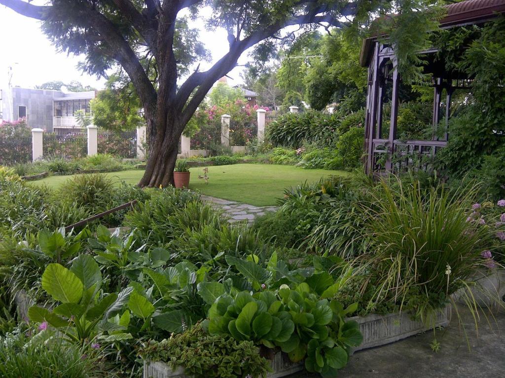 Melvin Residence Guest House Pretoria-Noord エクステリア 写真
